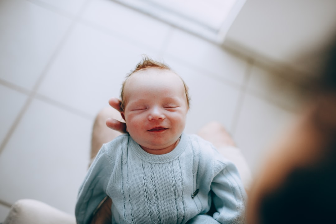 Photo colic baby calm management
